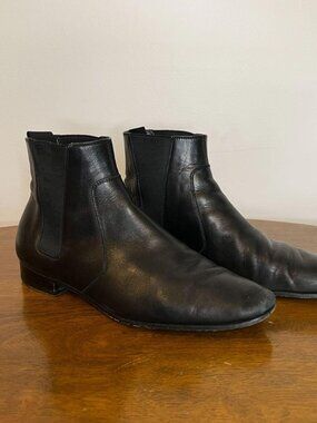 YSL Saint Laurent Leather Chelsea Boot